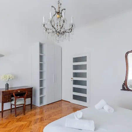 Joivy Wonderful 2Bed Flat In Perfect Centre Apartment Milan Exterior photo